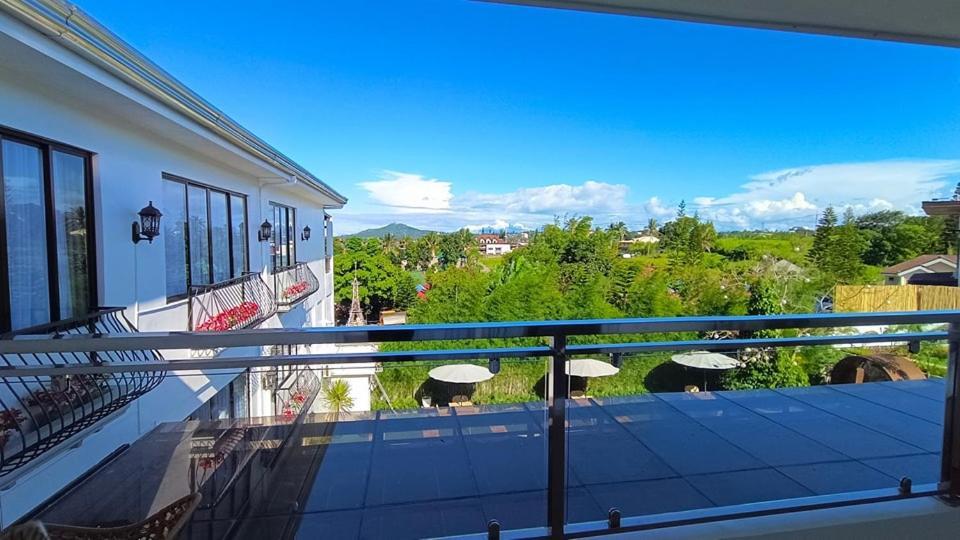 Casa La Silvinas Hotel & Event Resort Tagaytay City Екстериор снимка